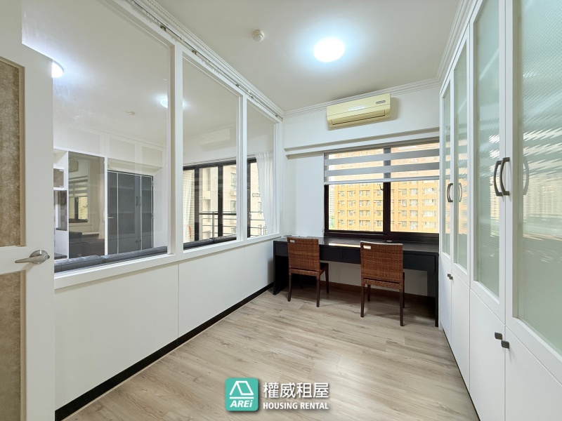 近美術館特區 輕軌旁｜悅讀工坊舒適3房