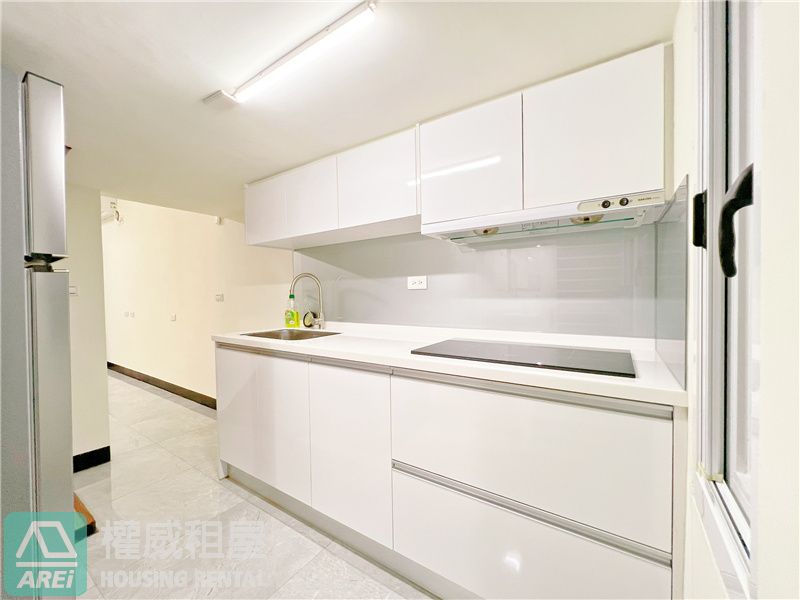 C28高雄高工建工商圈全棟翻新靜巷優質4房透天