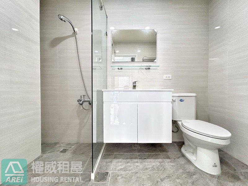 後驛捷運站｜十全國小旁5米面寬翻修店面+地下室