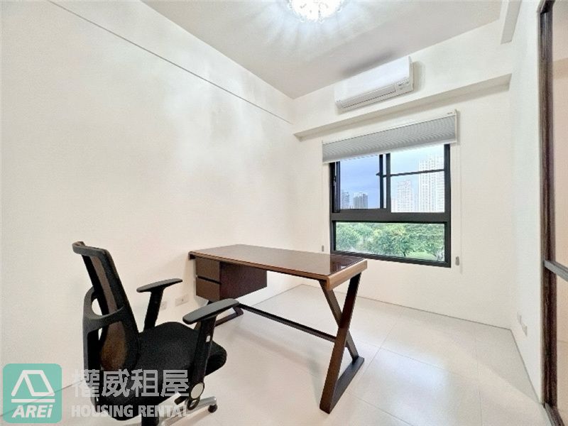 楠梓加工區MRT溫馨亮麗Park one3+1房平車