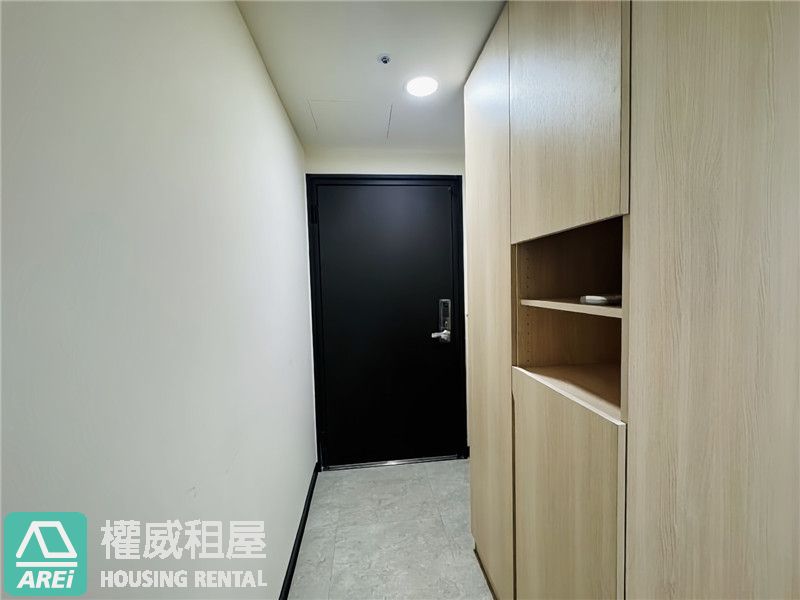 愛情河左岸｜全新高樓層純白景觀宅｜俯瞰愛河天際ｘ平面車位