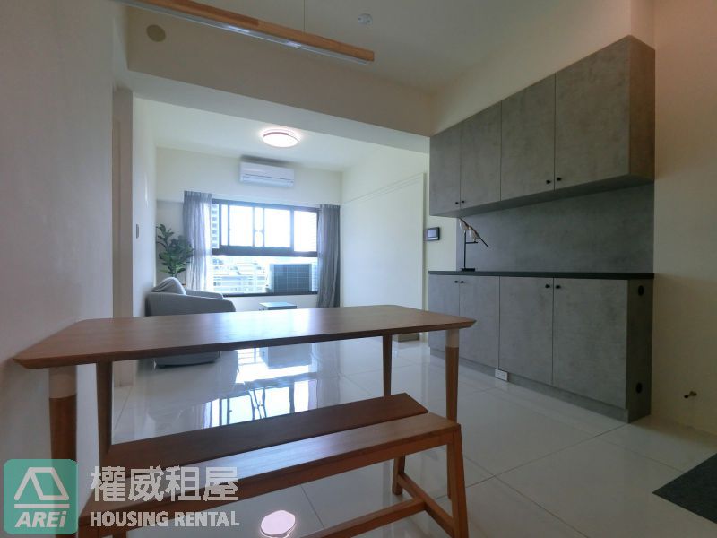 楠梓蛋黃區｜芳崗河左岸｜現代溫馨兩房｜可租補