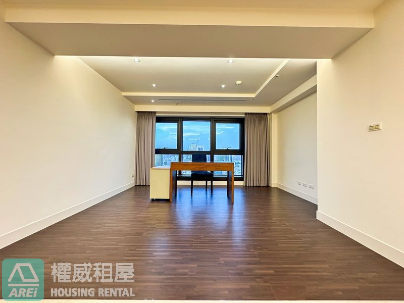 愛河凱悅景觀四房雙主臥平車