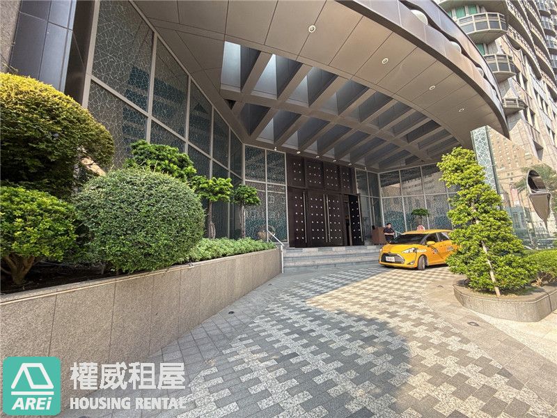 國硯亞灣｜凌空望海．飯店式名邸．尊榮不凡之選