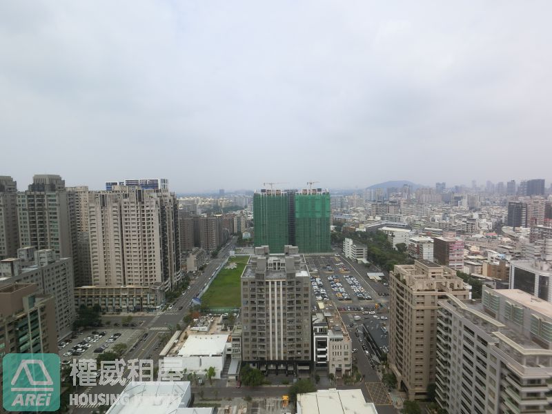 美術龍騰．天景邸 | 3+1房平車