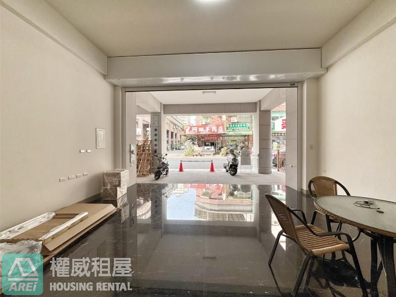 鳳山區海洋路黃金店面