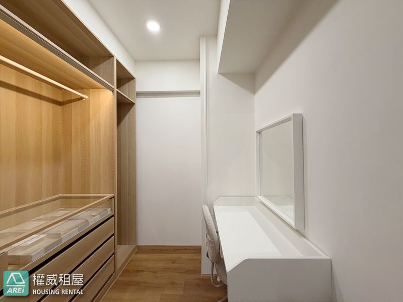 可寵物| 三多商圈| 京城新世界 | 全新兩房平車