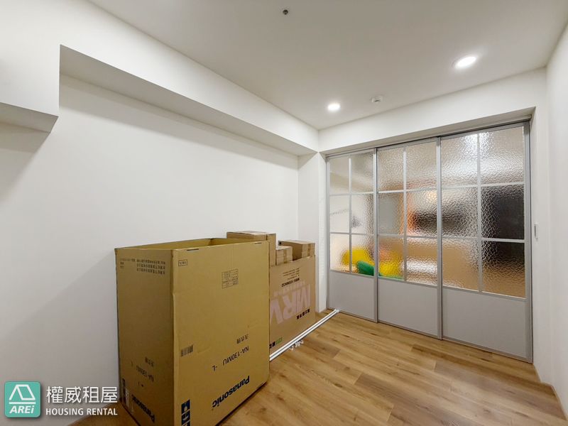 可寵物| 三多商圈| 京城新世界 | 全新兩房平車