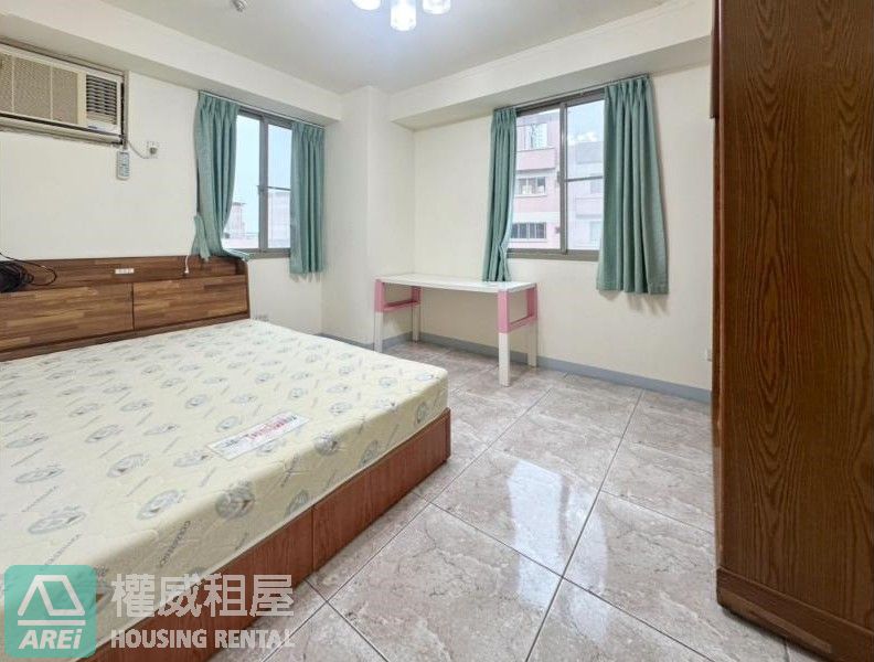 河堤社區｜鼎宇心園｜寬敞4房含平車