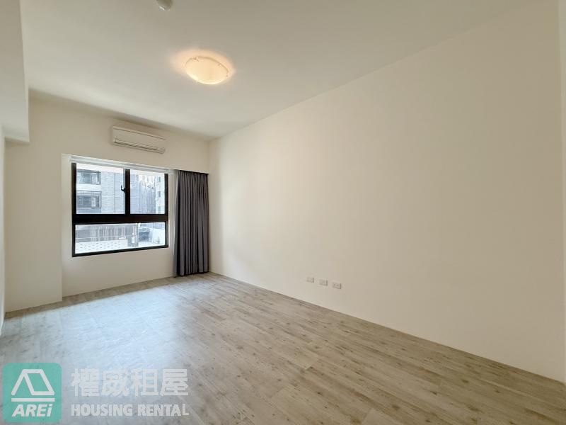 左營高鐵特區｜新光CITY｜寬敞樓中樓3房平車