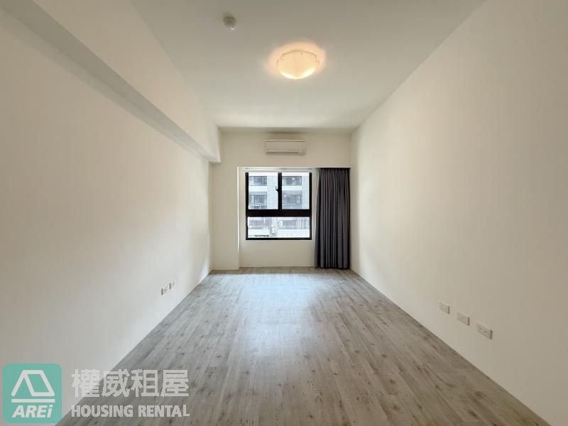 左營高鐵特區｜新光CITY｜寬敞樓中樓3房平車