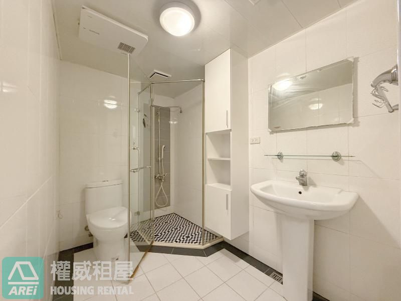 左營高鐵特區｜新光CITY｜寬敞樓中樓3房平車