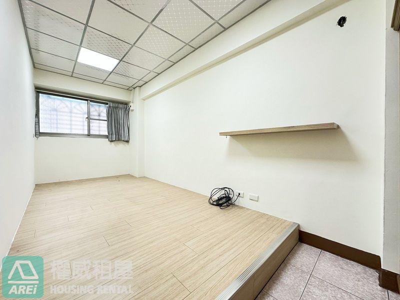 建工陽明商圈1+2店住3房可停車可租補