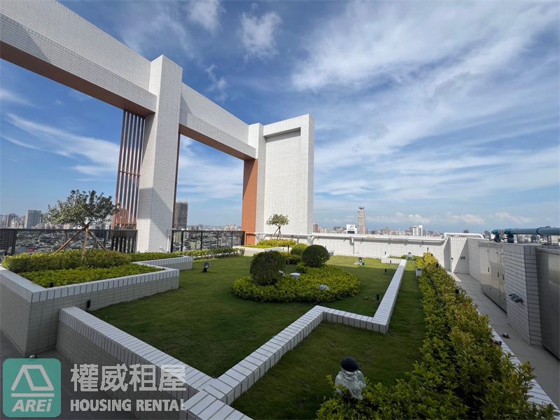 高雄車站匯視界 ✨ 全新白亮3房大空間｜平車可租補