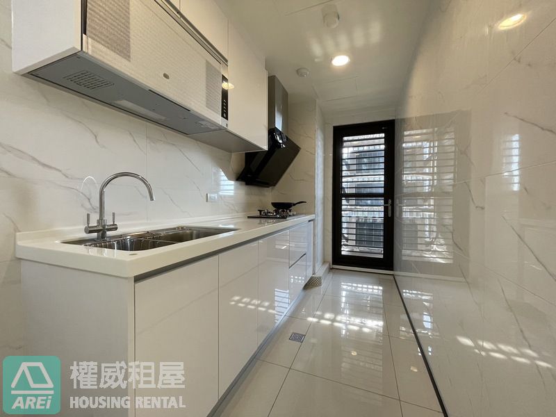 高鐵明日讚無印寵物友善2+1房平車可租補