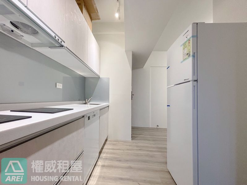 後勁MRT科楠全新大露臺3房平車|可租補|可寵物