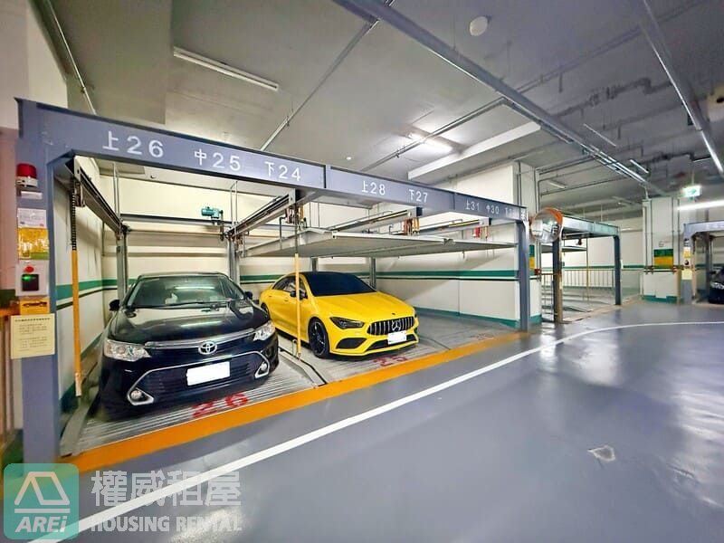 中央公園民生香榭採光通風兩房車位