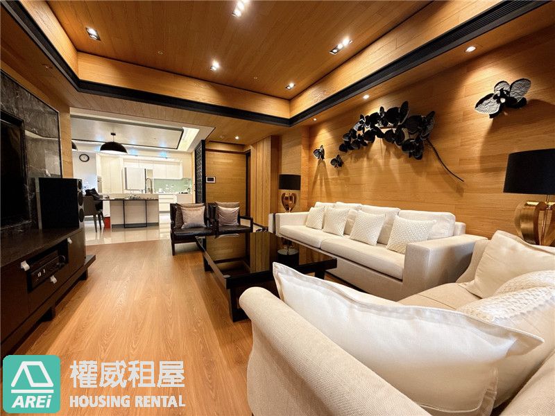 🏰美術館國王傳奇2｜泳池奢華名邸｜稀有3+1房平車