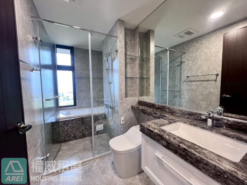 美術海｜遠眺軍港灣 | 高樓美景3+1房平車