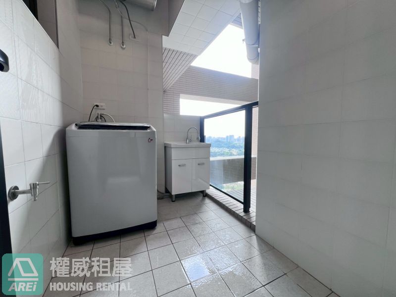 美術海｜遠眺軍港灣 | 高樓美景3+1房平車