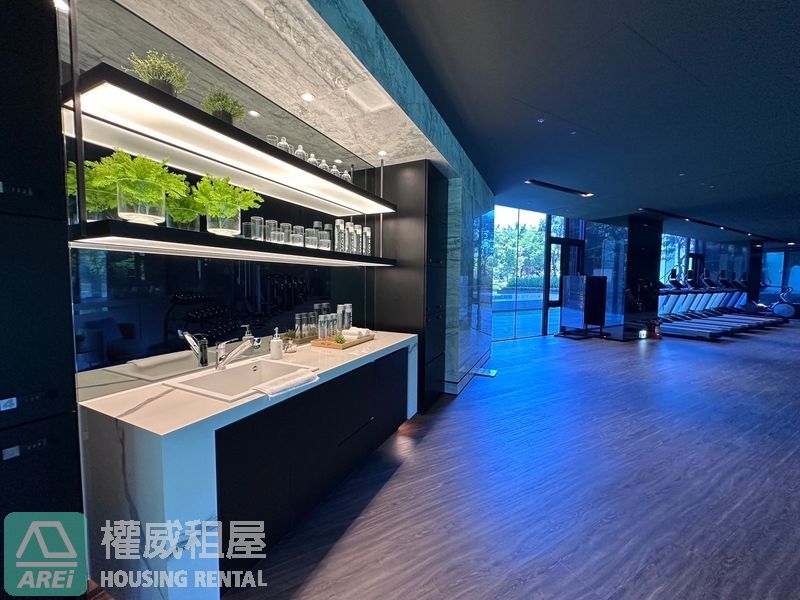 美術海｜遠眺軍港灣 | 高樓美景3+1房平車