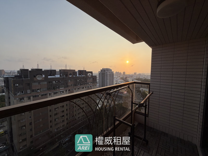 楠梓 台積電｜日森大地｜可寵、可租補｜優質景觀 2+1房｜平車