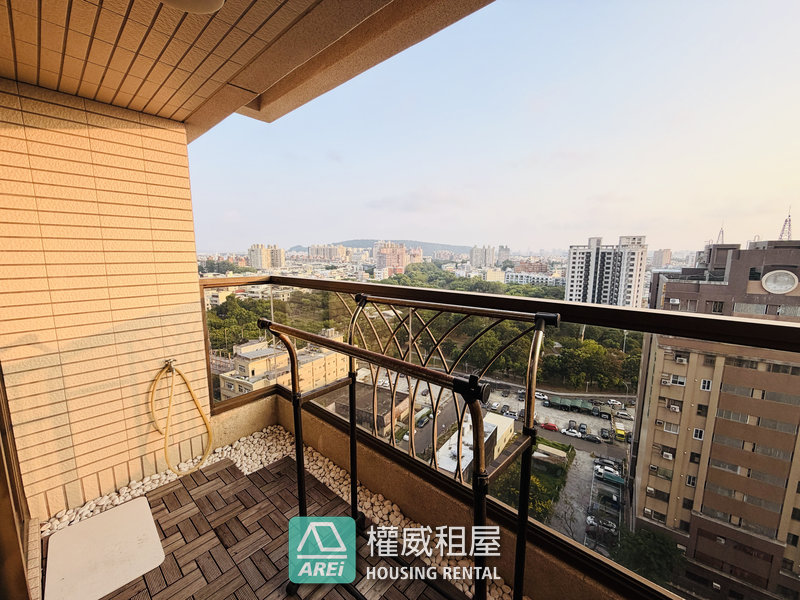 楠梓 台積電｜日森大地｜可寵、可租補｜優質景觀 2+1房｜平車