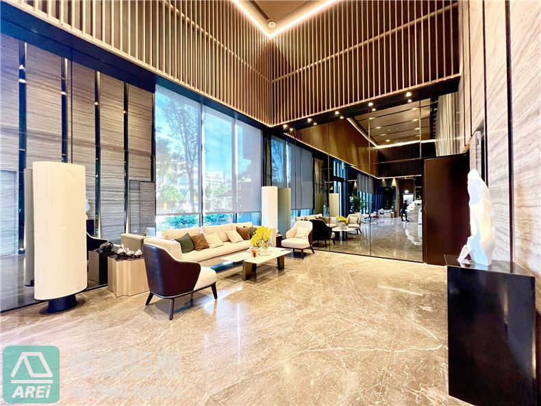 後驛MRT興富發博愛全新明亮麗緻正2房