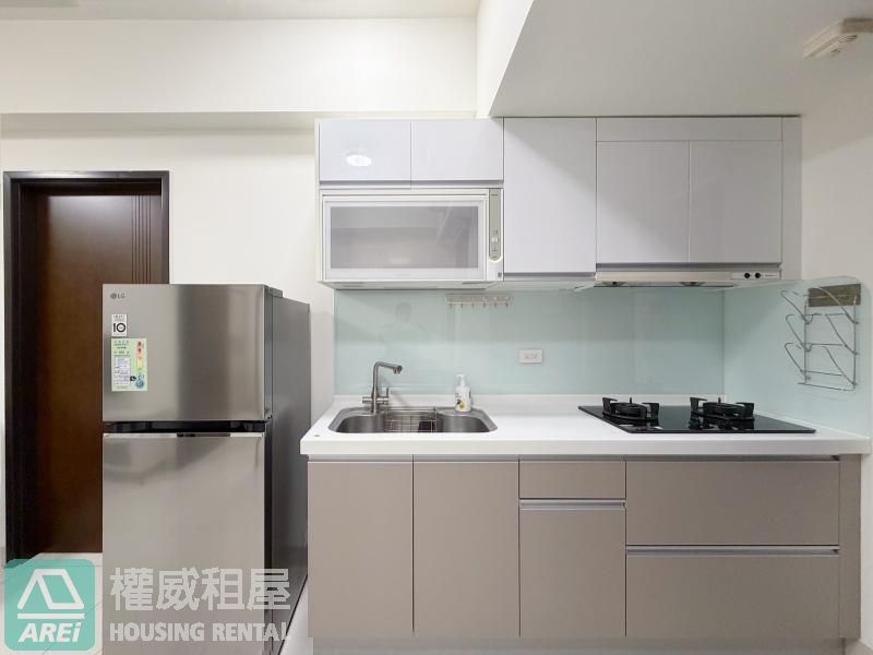 鳳甲商圈｜菁英匯｜溫馨2房平車