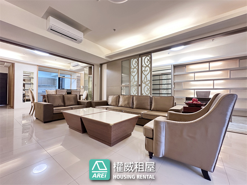 ✨凹子底捷運旁｜堅山大世紀｜泳池會館｜全新油漆＋全新冷氣｜質感大空間 3+1 房含平車✨