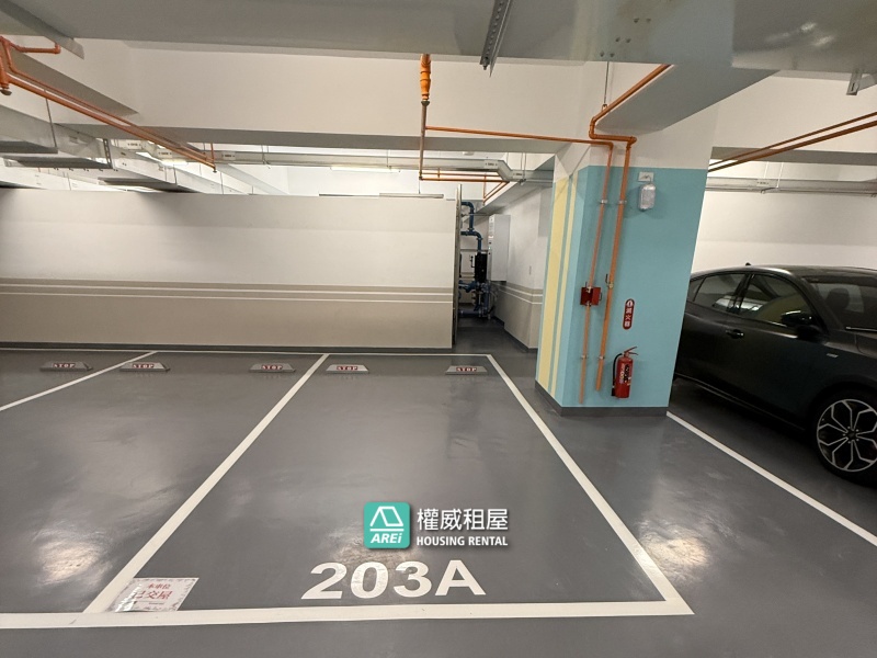 高大特區 崑庭馥御｜三房平車｜邊間高樓層