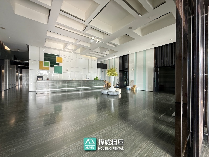 楠梓京城樂活｜絕美海景｜兩房大平車