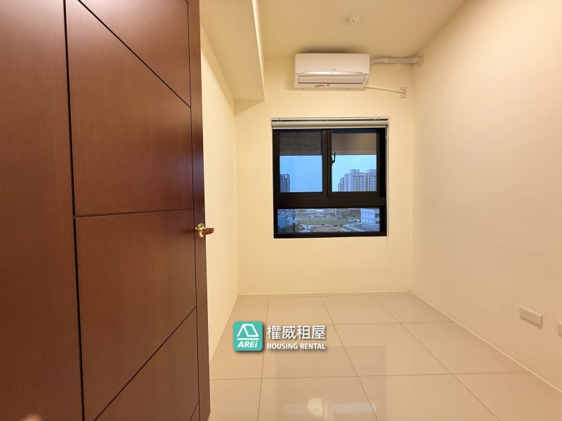 崑庭馥御｜永久棟距極簡風格｜3房平車