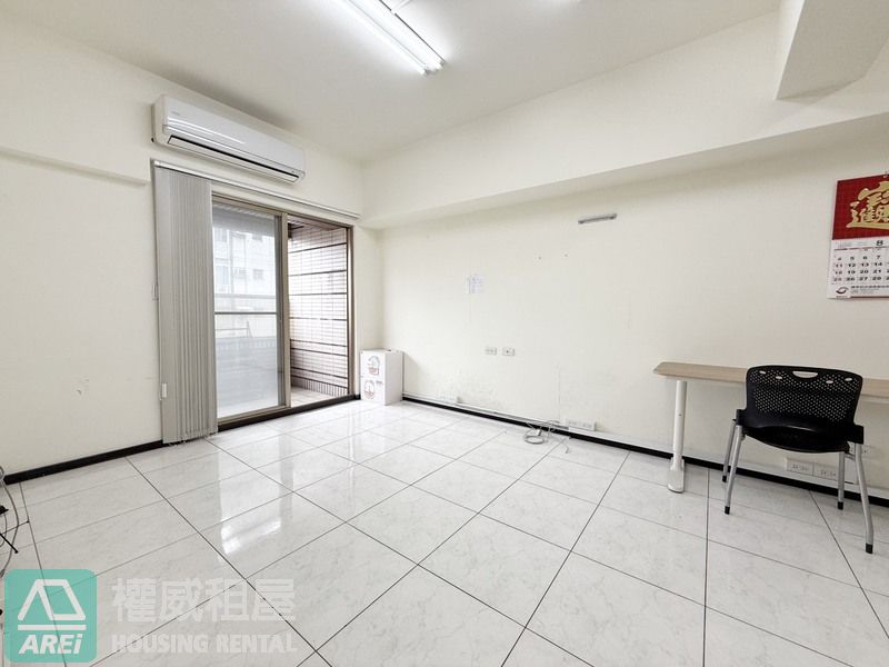 義華機能商圈卡第亞前後陽台採光大兩房車位