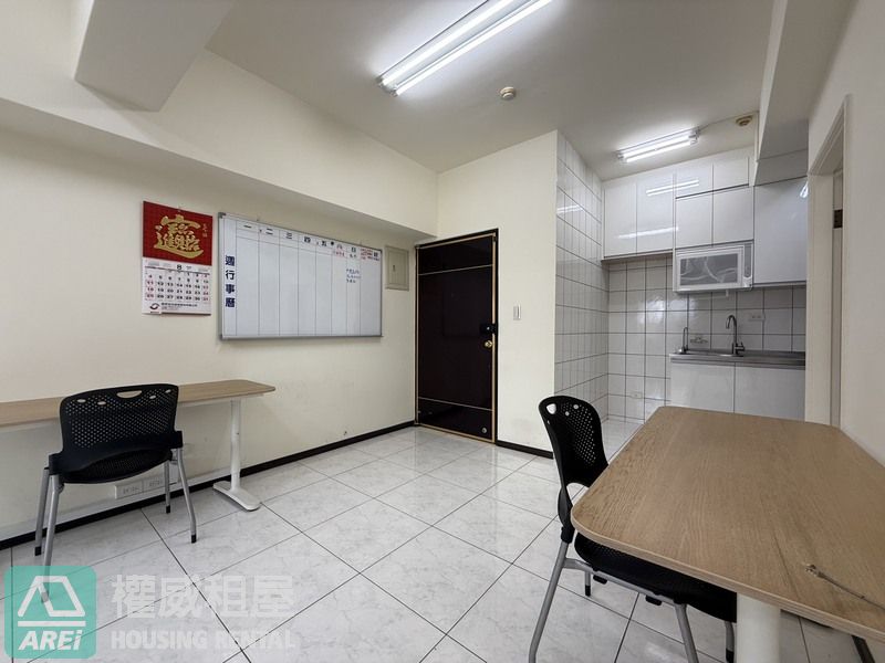 義華機能商圈卡第亞前後陽台採光大兩房車位