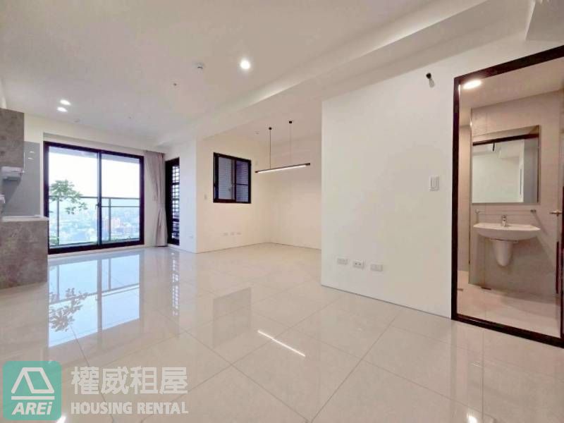 高樓室內16坪x 寵物宅x 左營高鐵x 鑫悅 | 傢俱家電後補