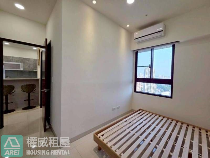 雙面採光x 可租補x 左營高鐵x 鑫悅|三鐵共構x 三房平車