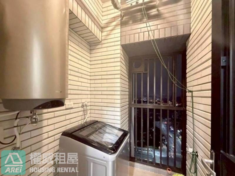 雙面採光x 可租補x 左營高鐵x 鑫悅|三鐵共構x 三房平車