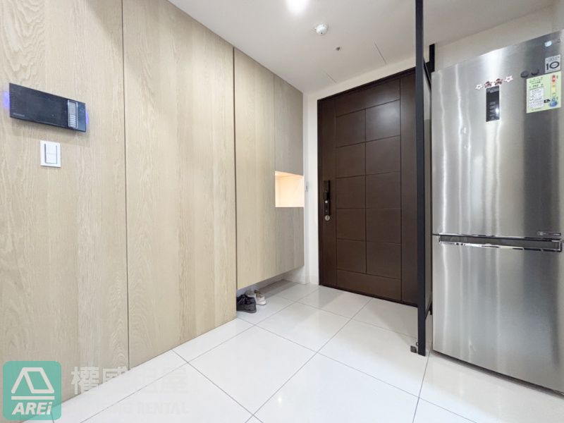 城揚新驛城精緻一大房平車