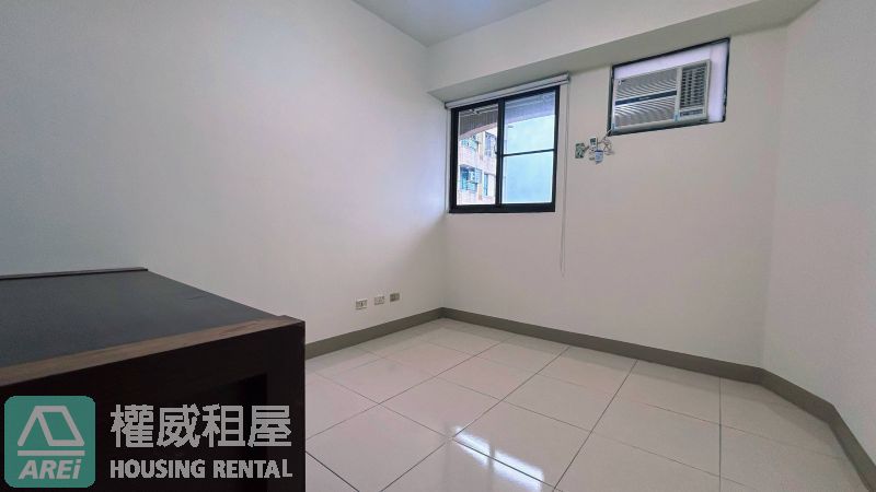 楠梓大四房空屋可寵家具可談