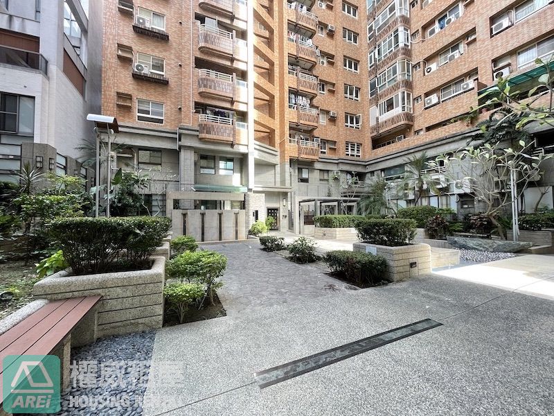 R15收納巨蛋天際線｜生態園區春川大三房平車