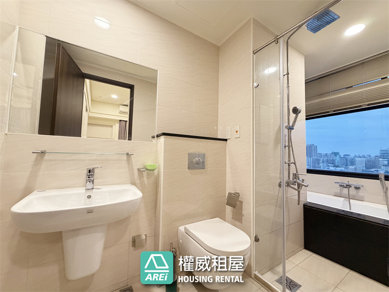 福懋悅然｜港灣光域・在亞灣邊遇見理想生活｜三房平車