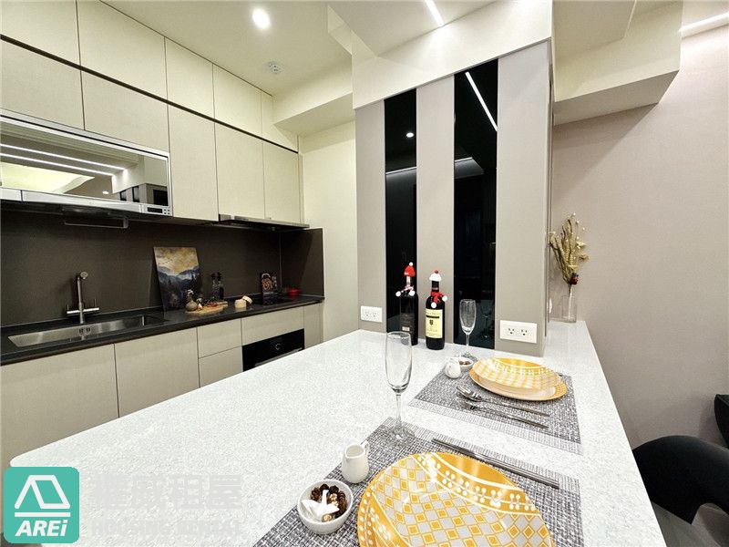 🏠亞灣三多｜京城新世界・現代精裝全新2房