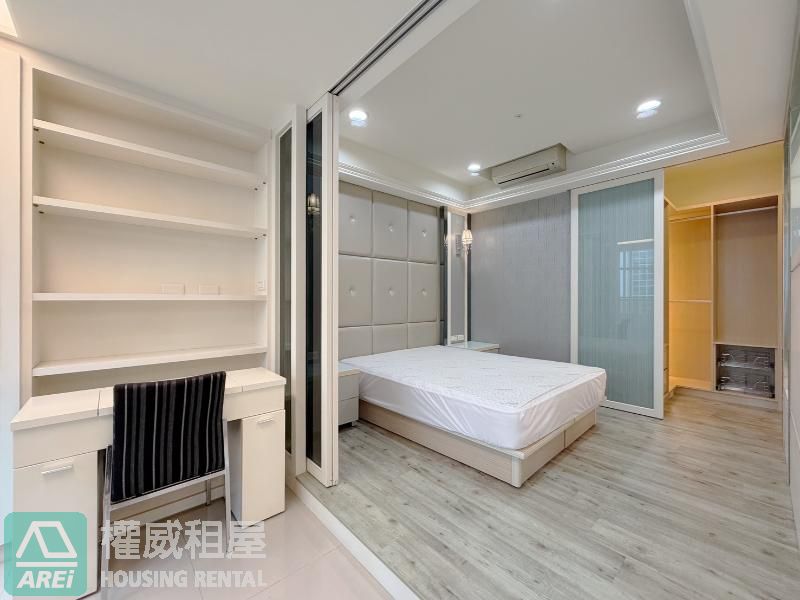 亞灣區三多商圈｜iHOME質感1大房