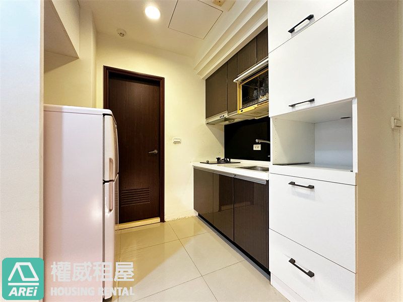 樹德家商｜輕軌站｜THE ONE．三樓晨光．留給生活一間剛剛好的兩房