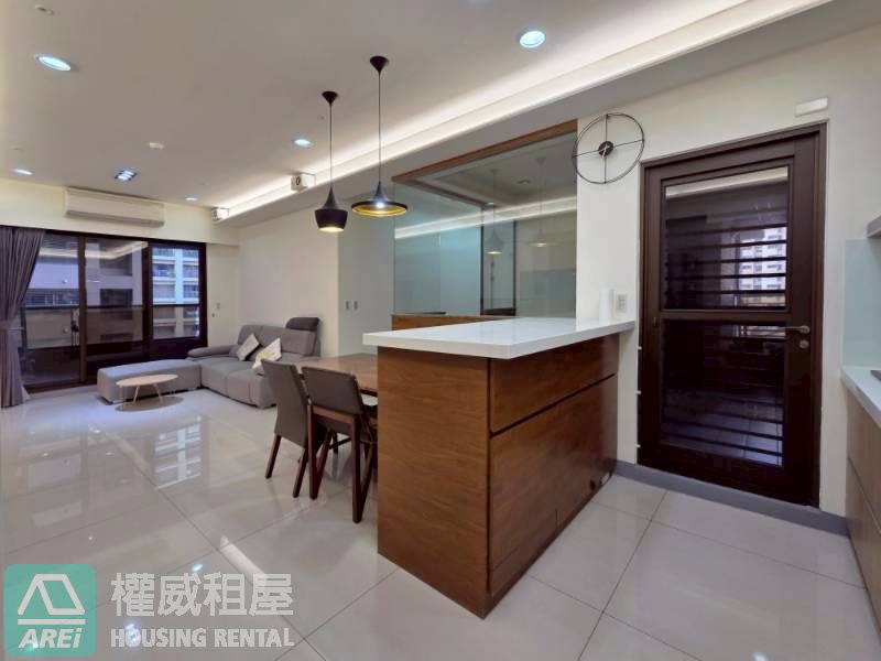 R16新左營高鐵 | TOP協勝發 | 高鐵特區 | 三房可租補