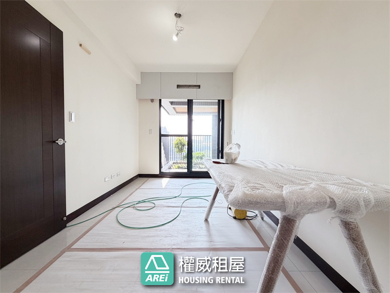 華雄交響曲｜兩房兩衛浴平車・住進河光與微風的每日序曲