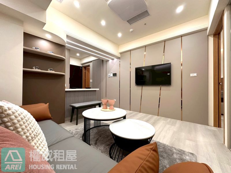 京城新世界｜R8 三多商圈核心．高樓景觀 2房雙衛｜平面車位可租