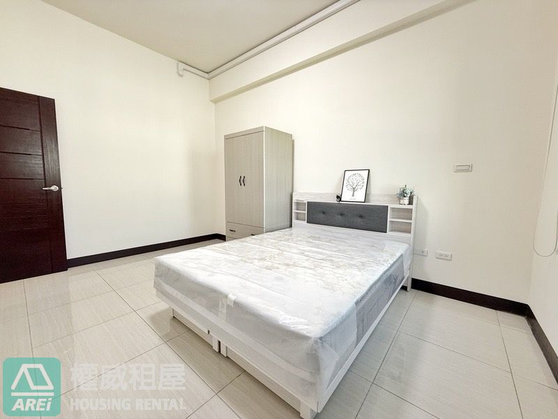 仁武皇家美墅精品四層雙車墅傢俱全