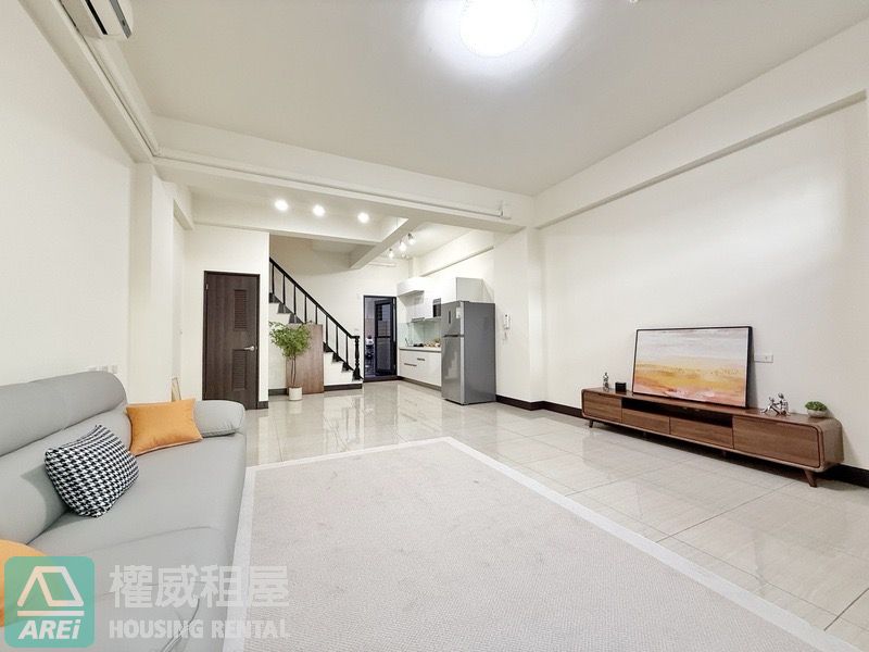 仁武皇家美墅精品四層雙車墅傢俱全